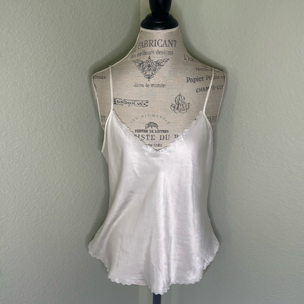 Vintage Pearl Lace Silk-like Tank